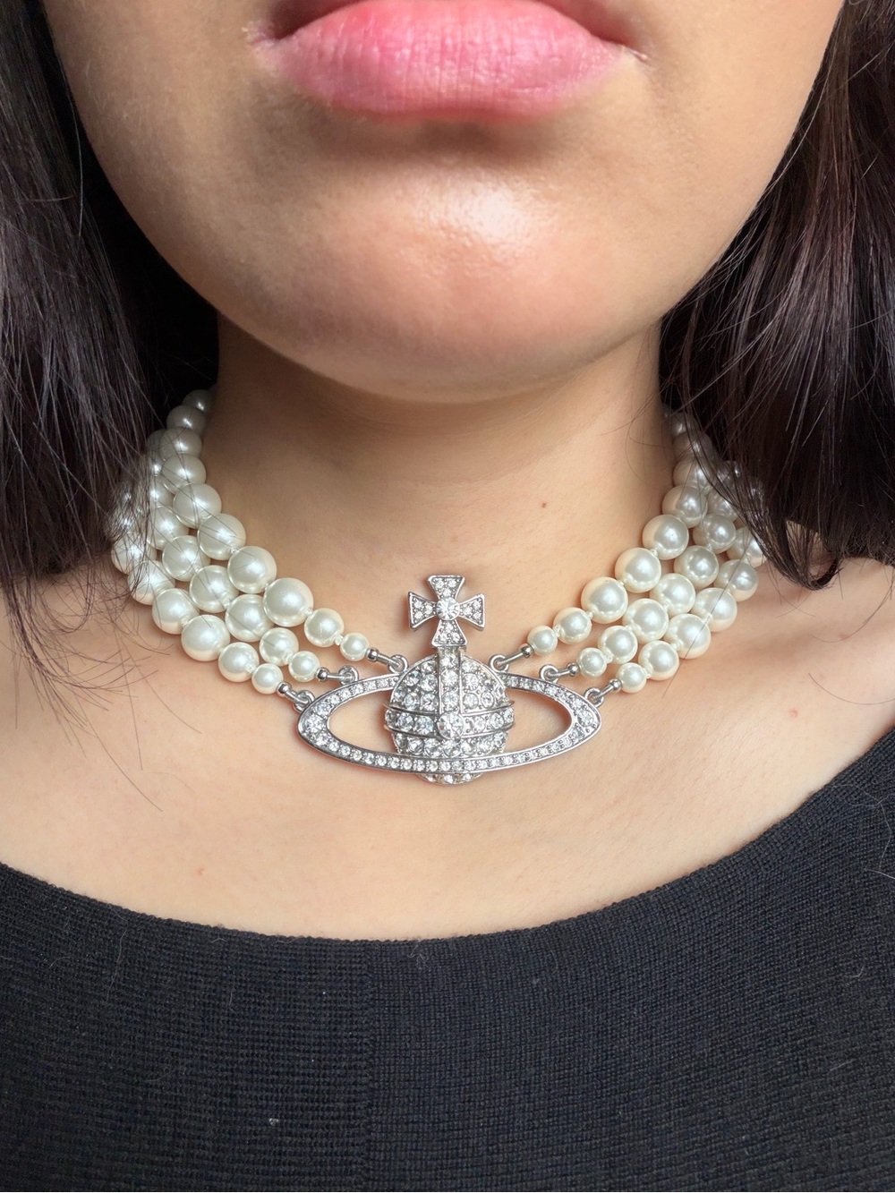 Vivienne Westwood Multi-Strand Pearl Orb Choker Necklace - White Pearls